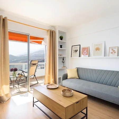 Home2book Stunning Sea Views & Pool,