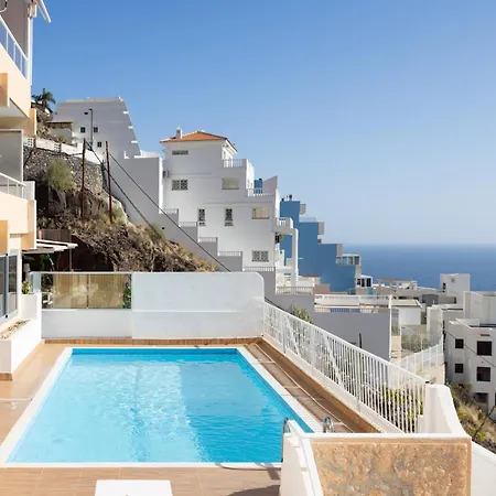 Home2book Stunning Sea Views & Pool, Appartamento *